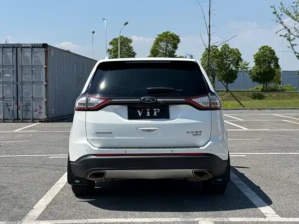 Ford Edge 2015