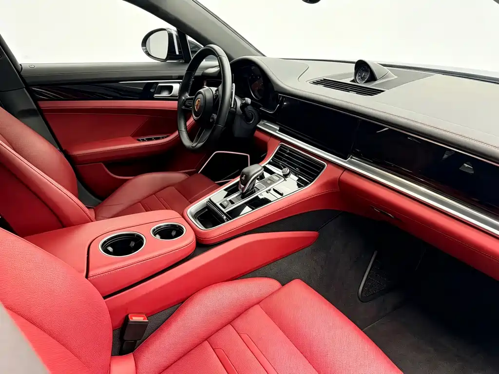 Porsche Panamera 2023