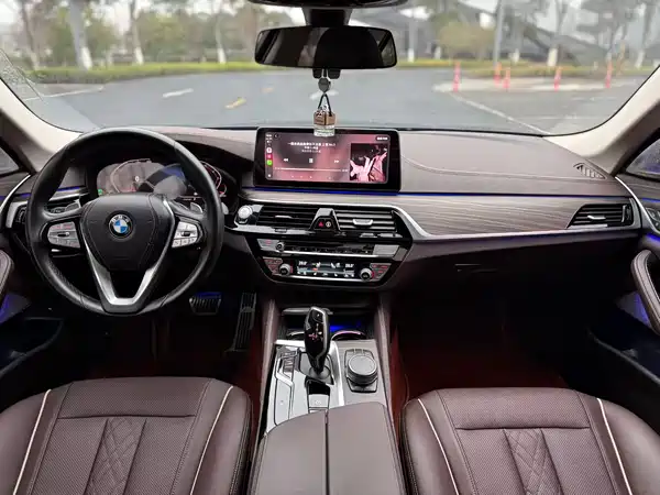 BMW 5 Series 2022