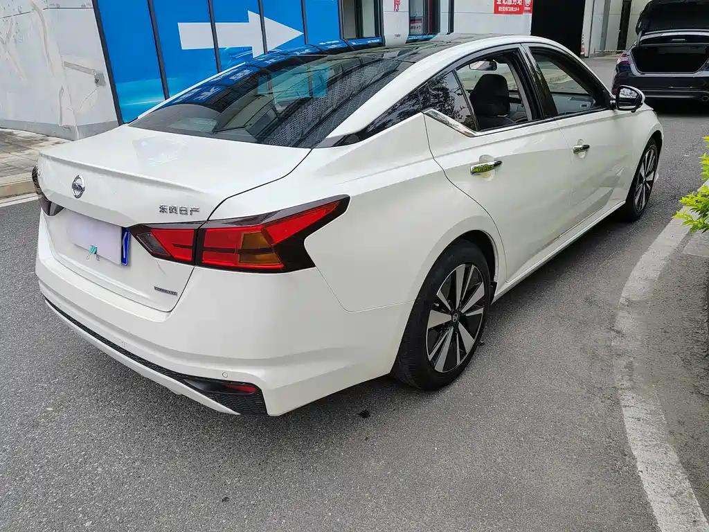 Nissan Teana 2021