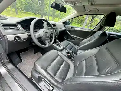 Volkswagen Sagitar 2013