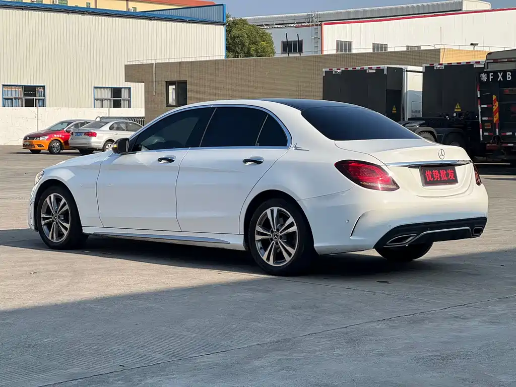 Mercedes-Benz C-Class 2019 — фото 6