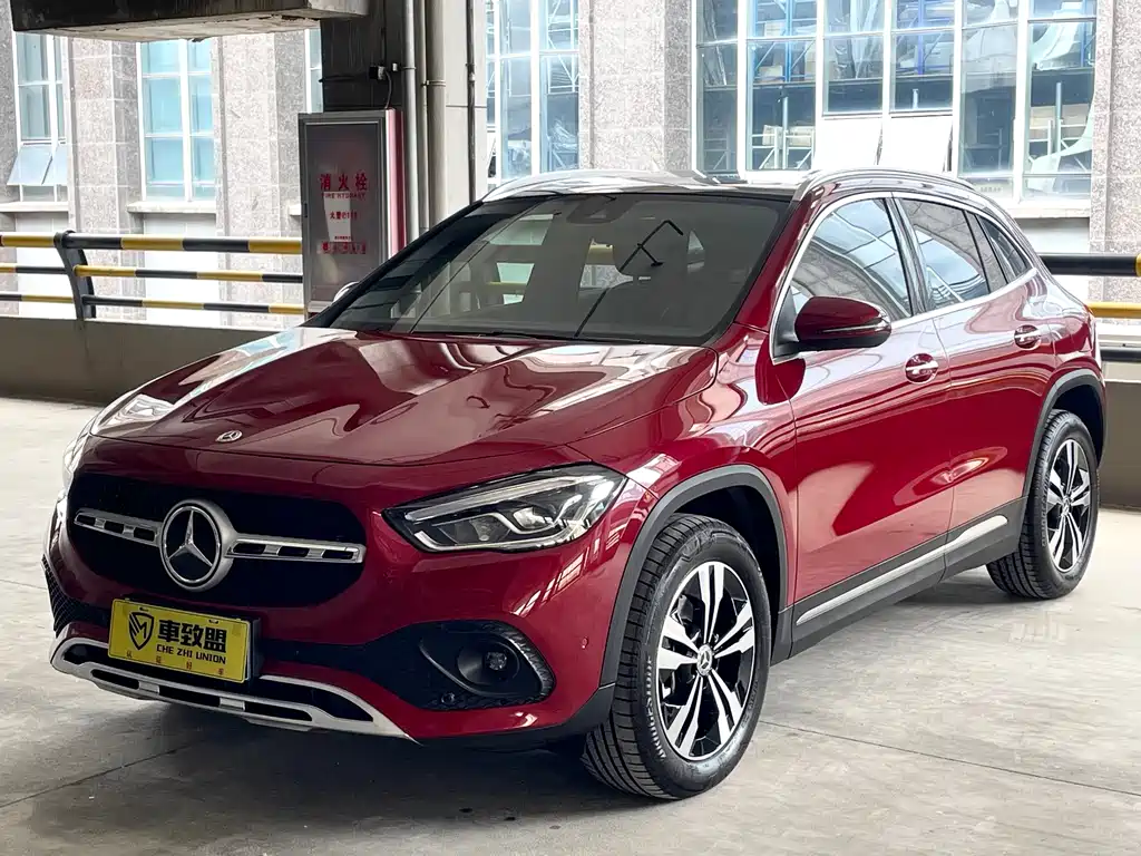 Mercedes-Benz GLA 2023