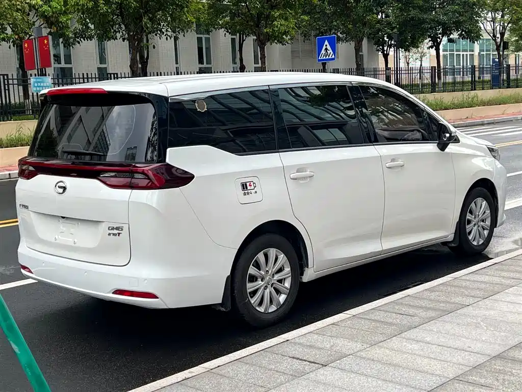 GAC Motor Trumpchi M6 2019 — фото 2