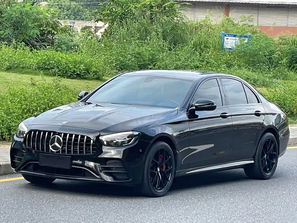 Mercedes-Benz E-Class 2022