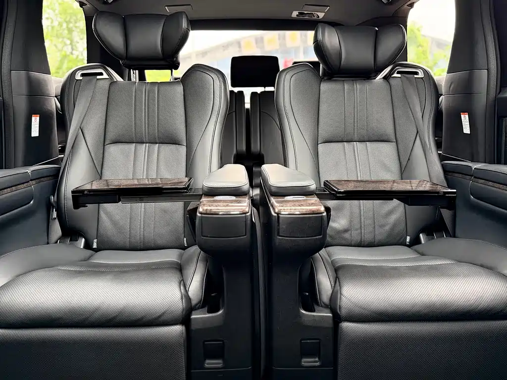 Toyota Alphard 2018 — фото 24
