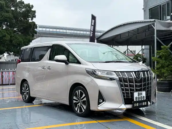 Toyota Alphard 2018
