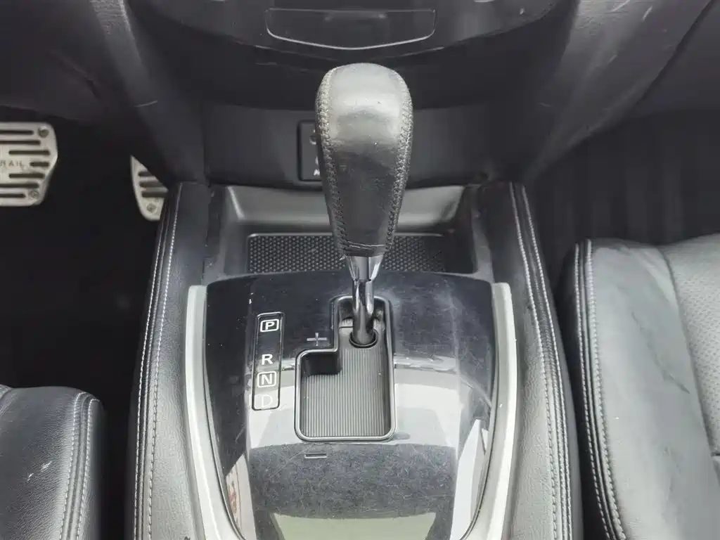Nissan X-Trail 2014 — фото 13