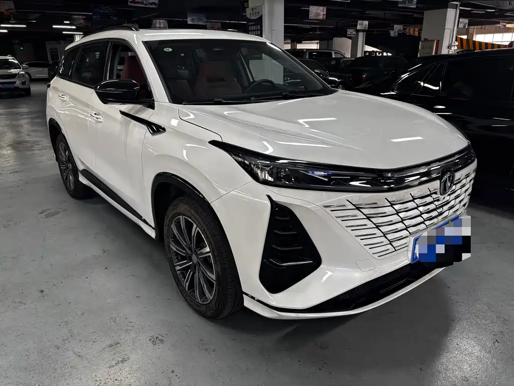 Changan CS75PLUS 2024 — фото 3