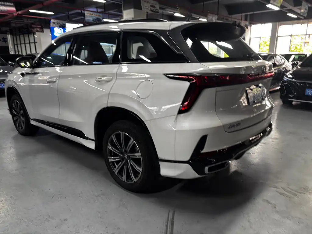 Changan CS75PLUS 2024 — фото 10