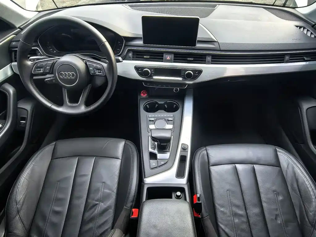 Audi A4L 2020 — фото 6