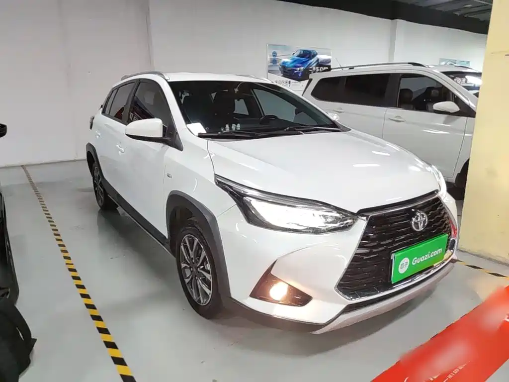 Toyota Yaris L 2023