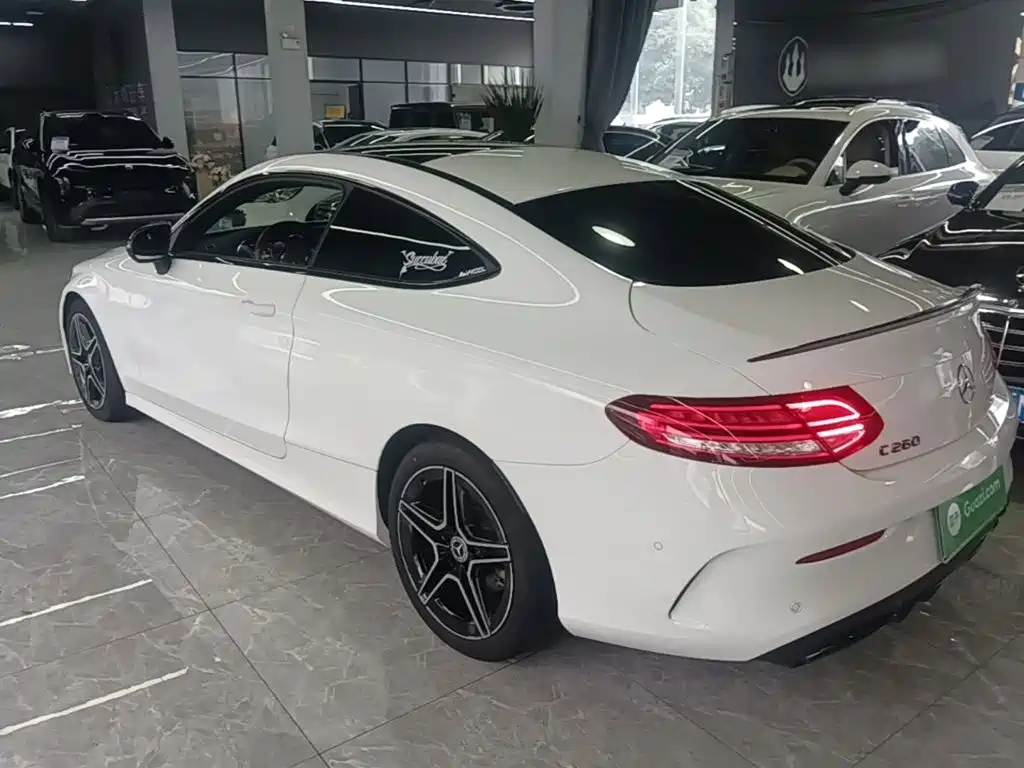 Mercedes-Benz C-Class 2022