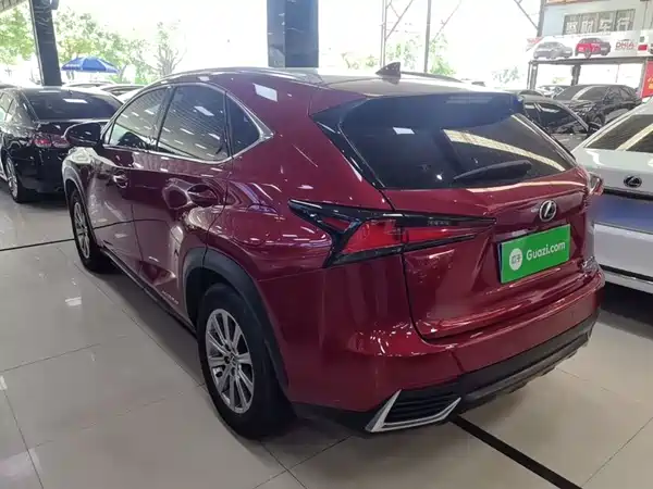 Lexus NX 2018