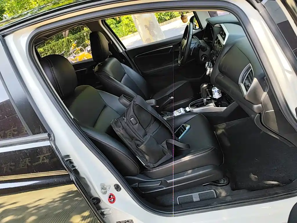 Honda Fit 2018 — фото 25