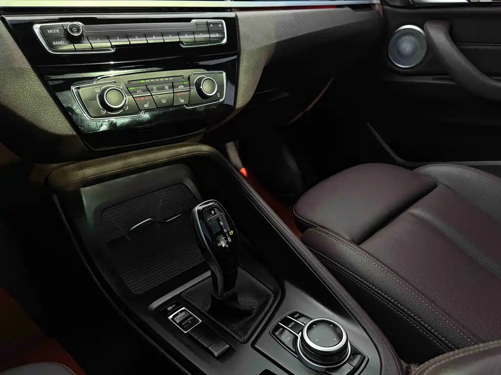 BMW X1 2022 — фото 13