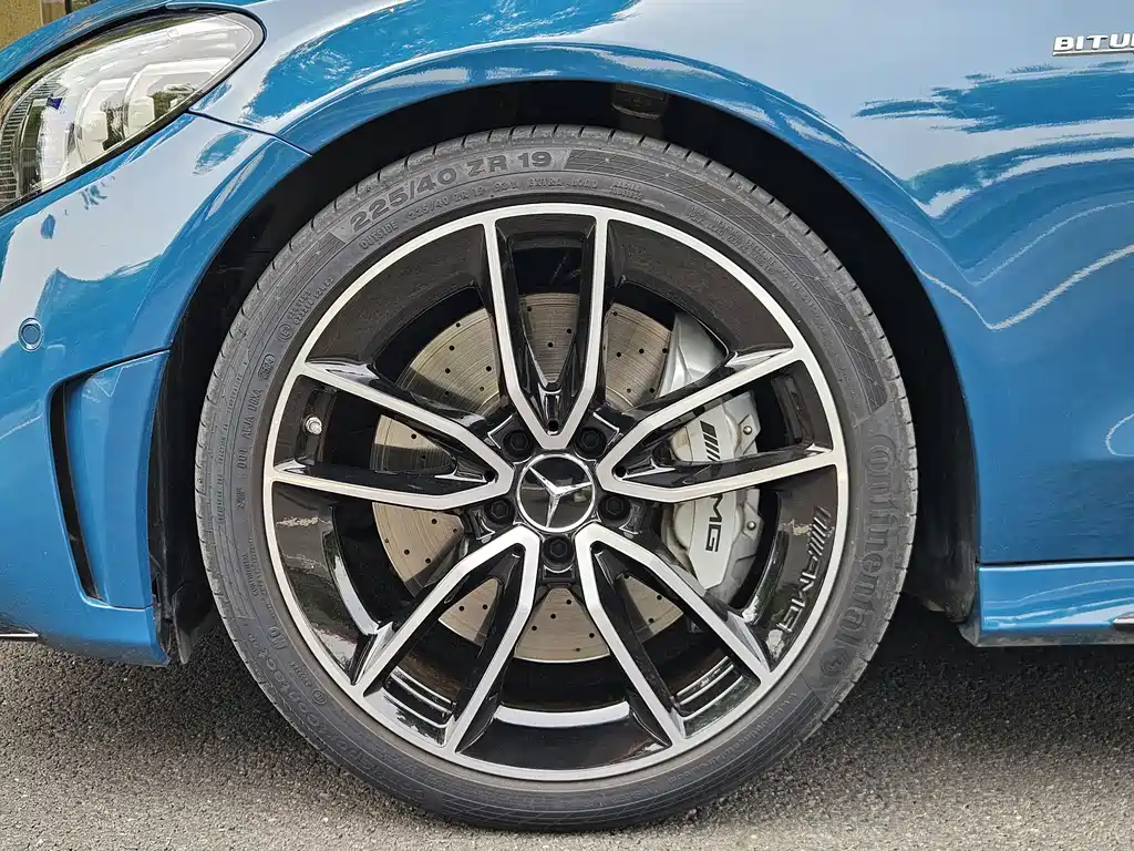 Mercedes-Benz C-Class AMG 2023 — фото 23