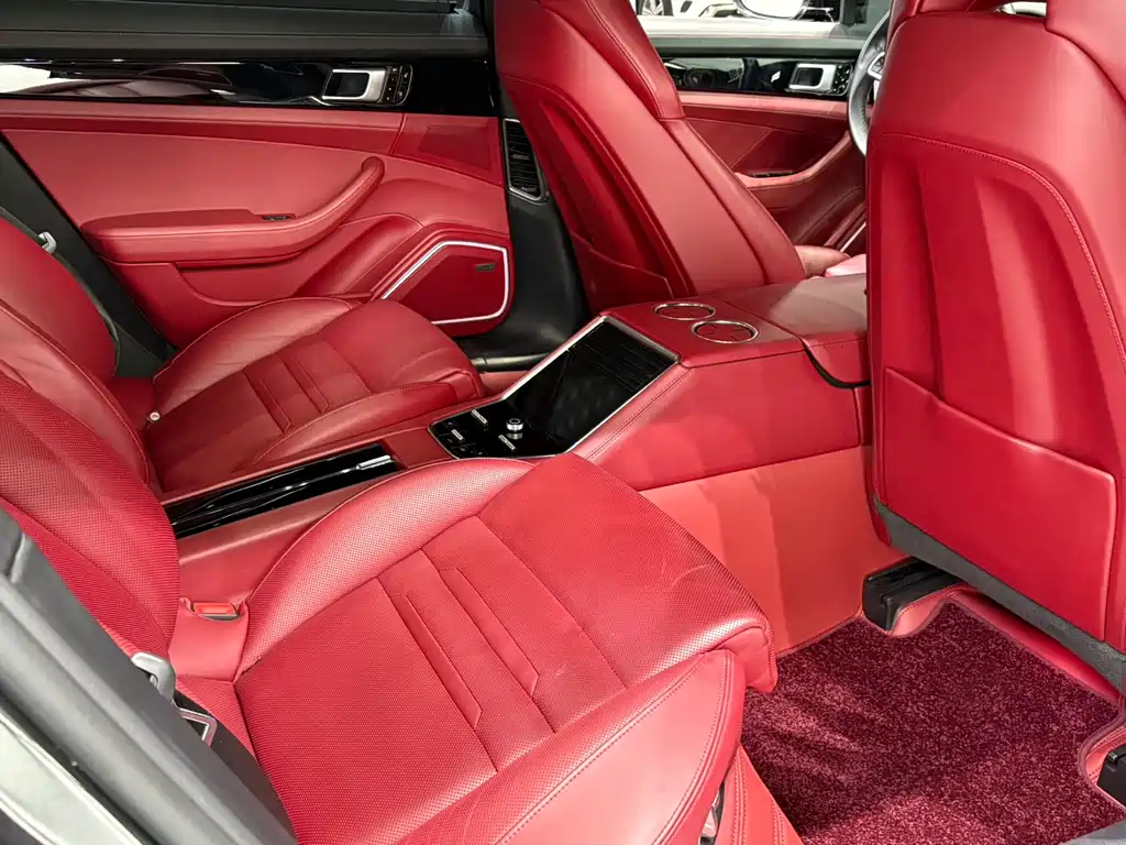 Porsche Panamera 2019 — фото 12