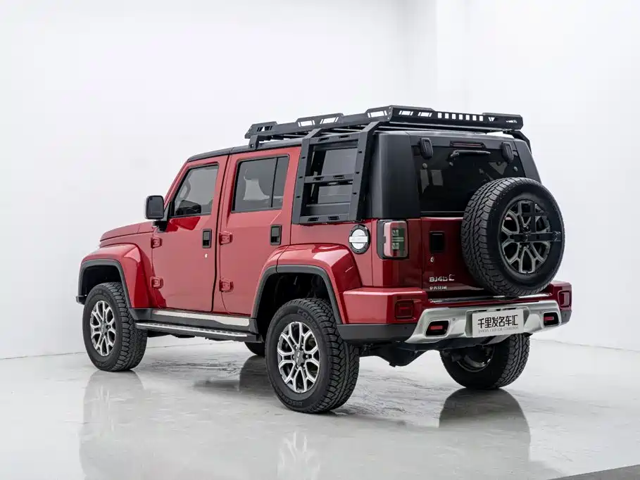 BAIC BJ40 2023 — фото 4