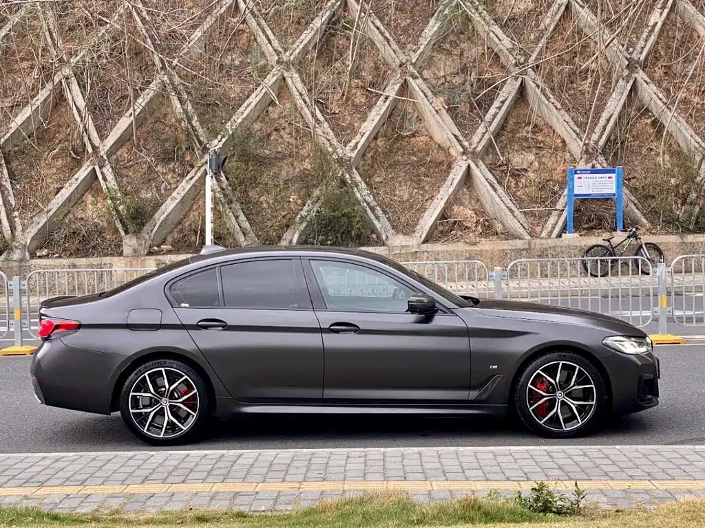 BMW 5 Series 2022