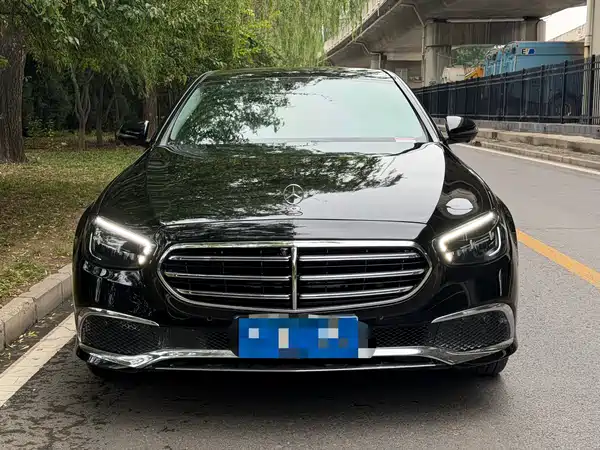 Mercedes-Benz E-Class 2023