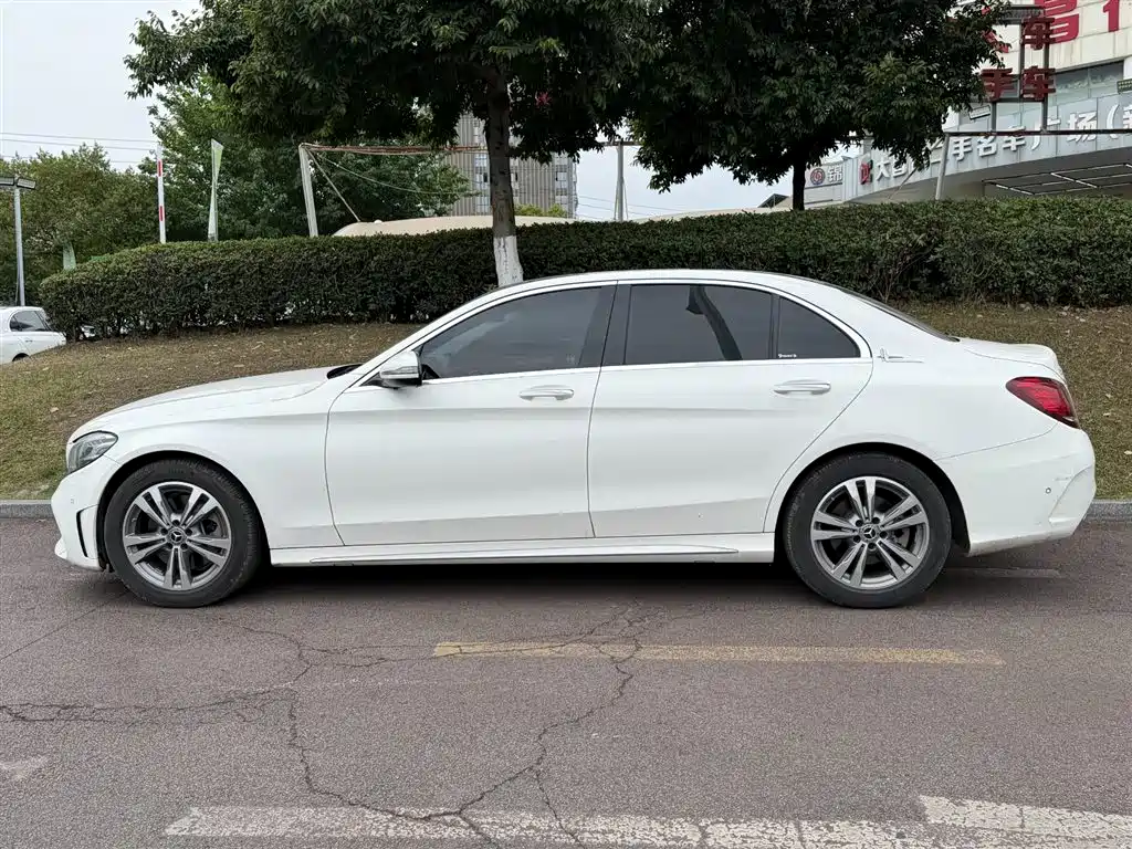 Mercedes-Benz C-Class 2021 — фото 3