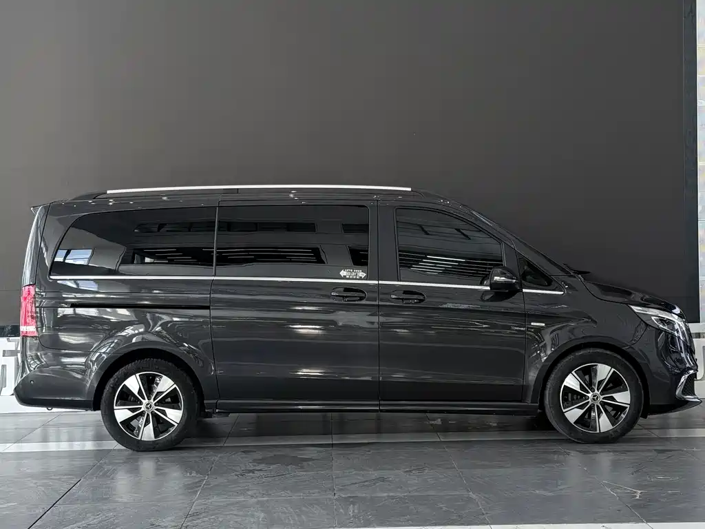 Mercedes-Benz V-Class 2021 — фото 3