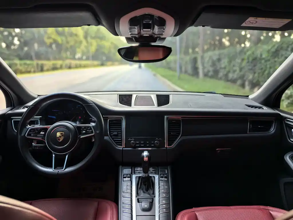 Porsche Macan 2018