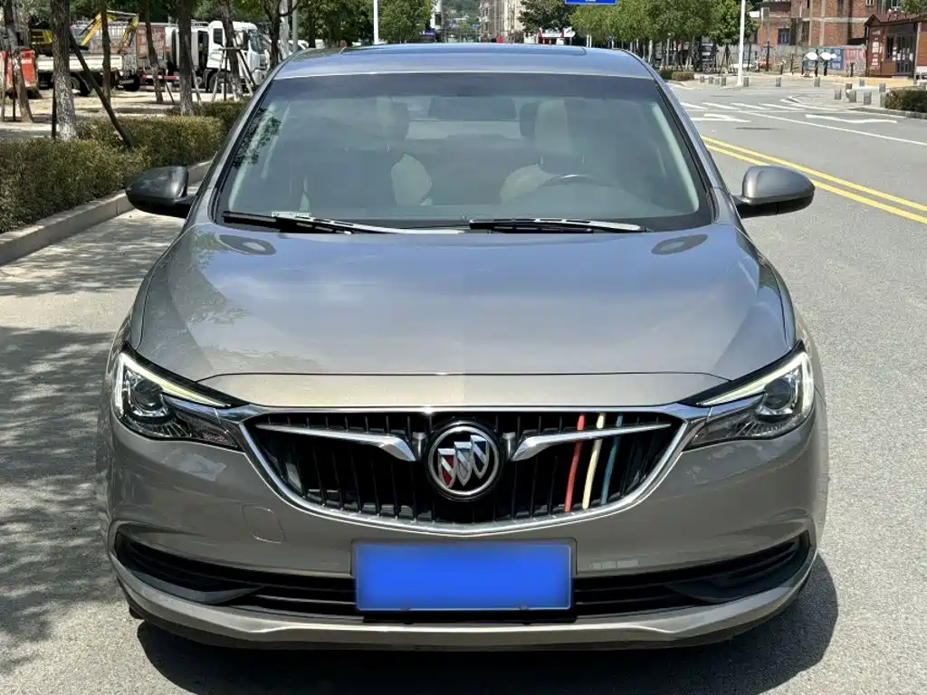 Buick Excelle 2018 — фото 11