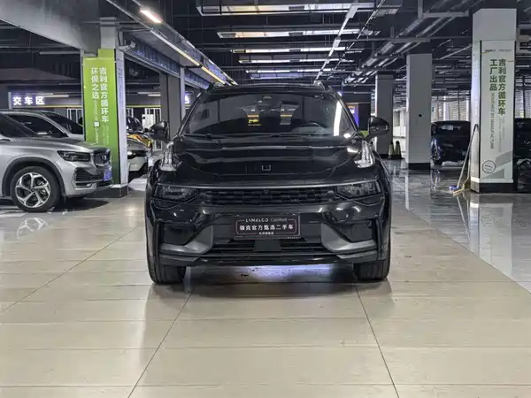 Lynk & Co 01 2021