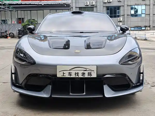 Xiaomi SU7 Ultra 2025