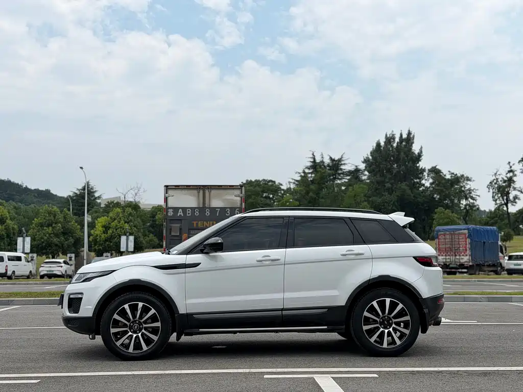 Land Rover Range Rover Evoque 2018 — фото 4