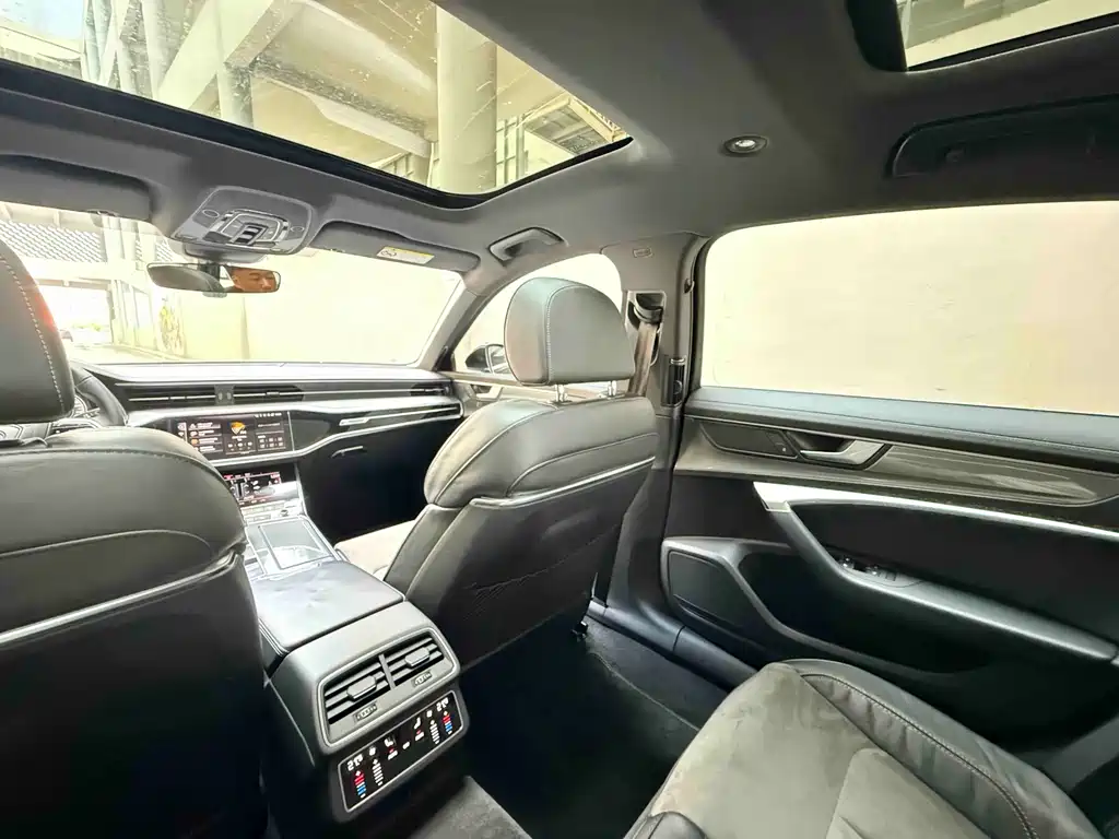 Audi A6L 2022 — фото 12
