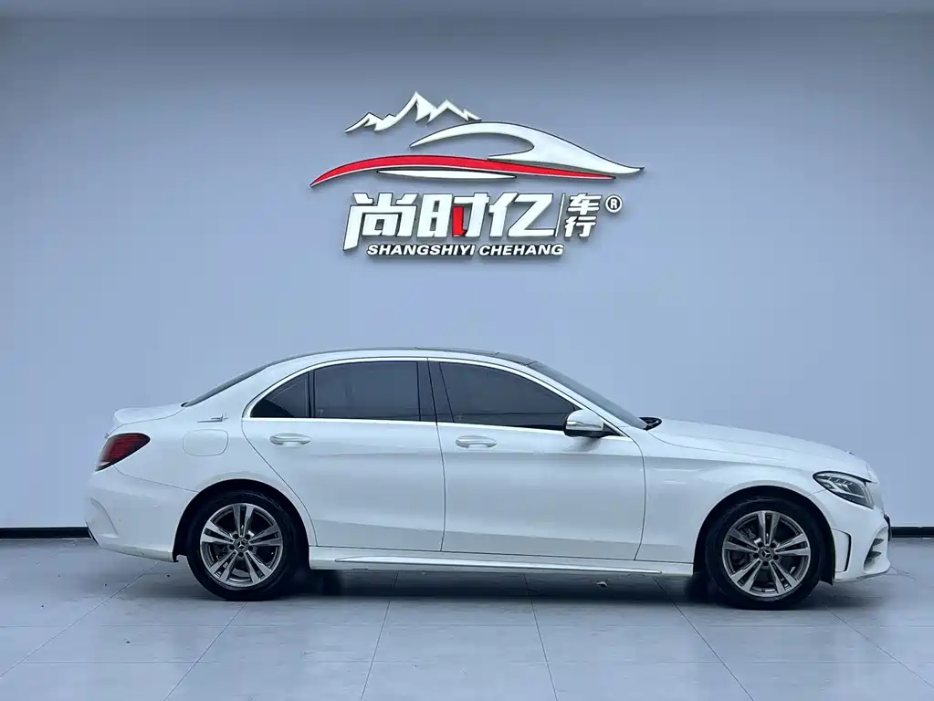 Mercedes-Benz C-Class 2020 — фото 5