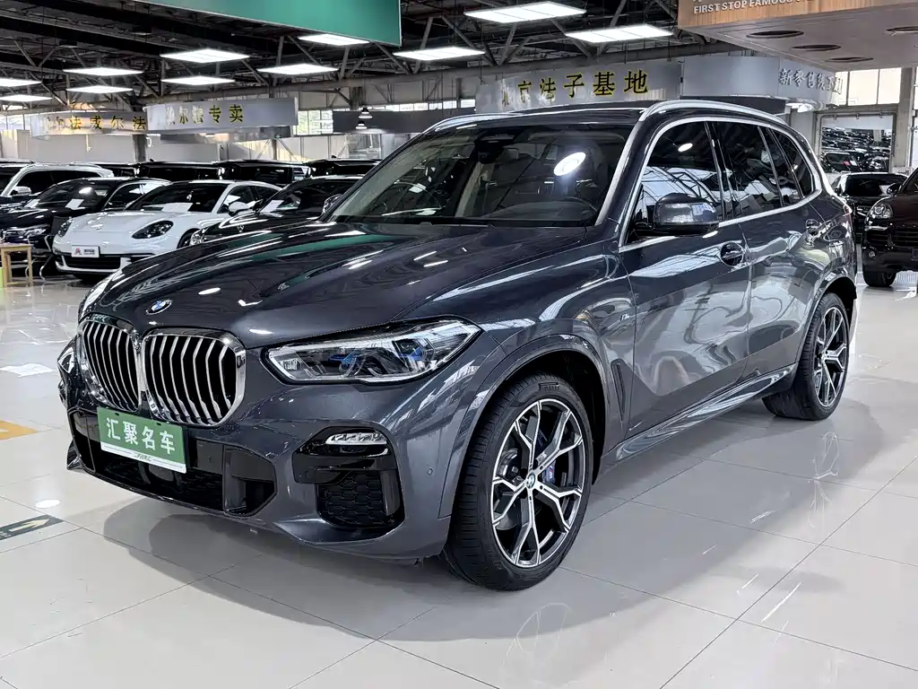 BMW X5 2021 — фото 1