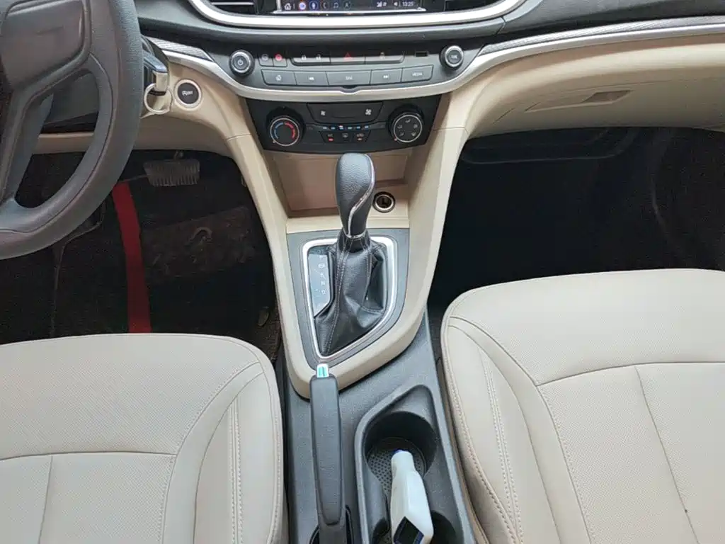 Buick Excelle 2020 — фото 14
