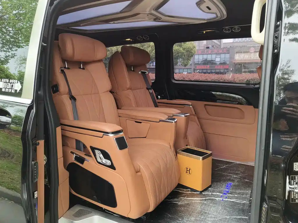 Mercedes-Benz Vito 2022 — фото 10