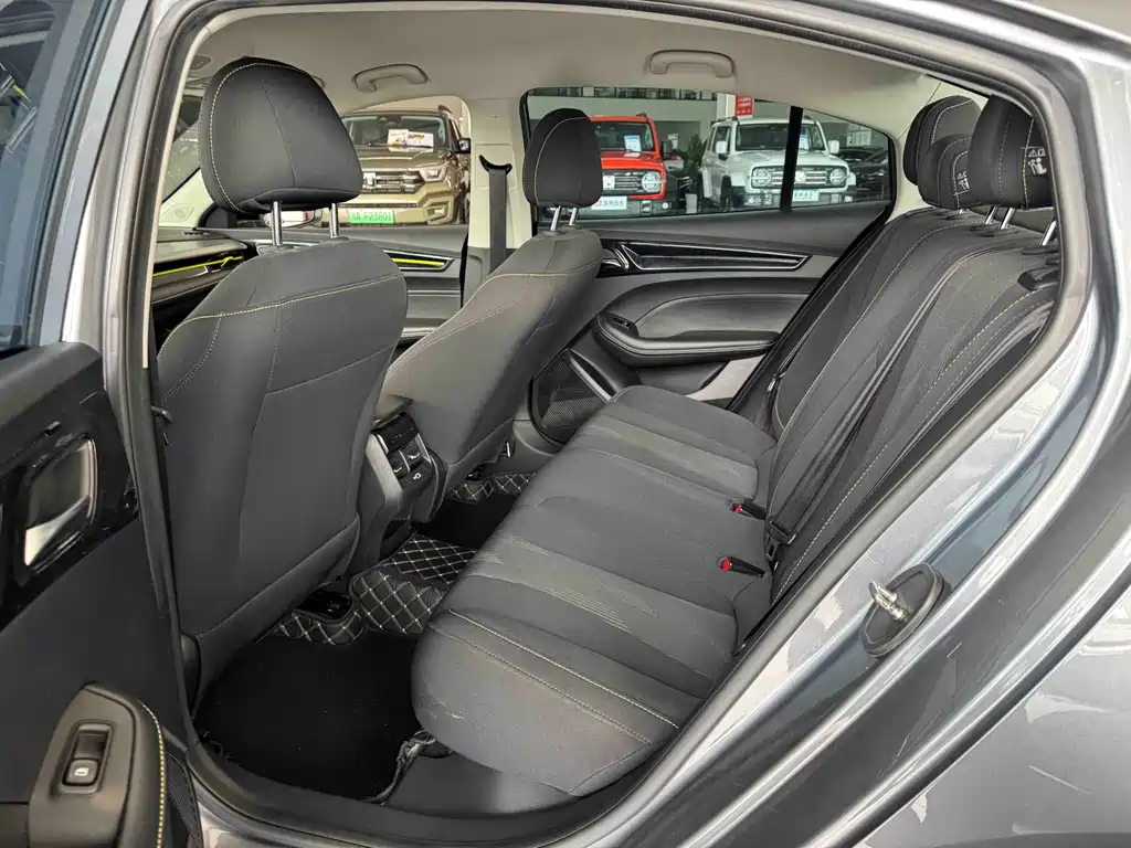 Roewe i5 2022