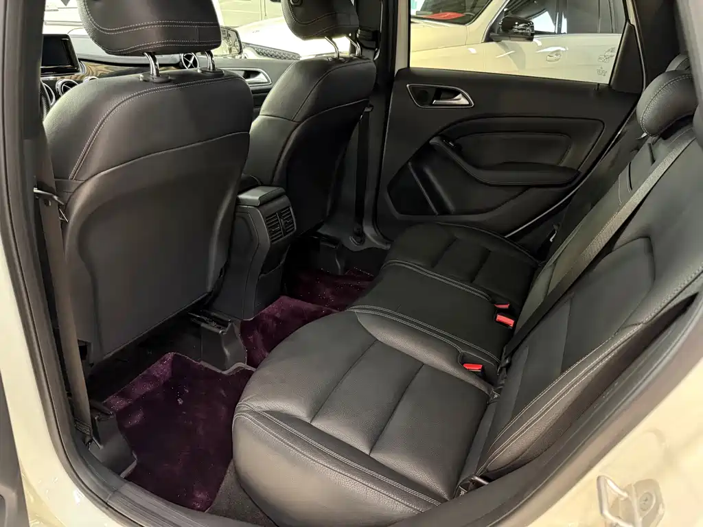 Mercedes-Benz B-Class 2015 — фото 11