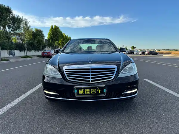 Mercedes-Benz S-Class 2012