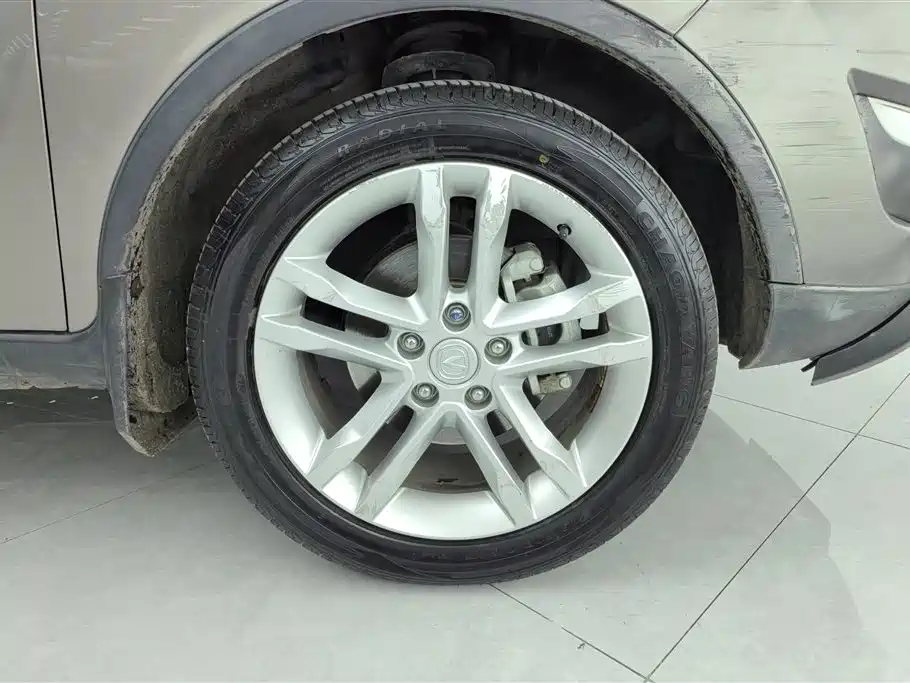 Changan CS35 2015