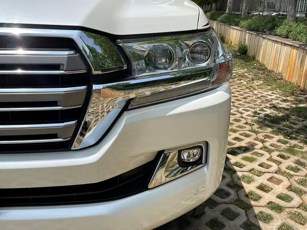 Toyota Land Cruiser 2019 — фото 16