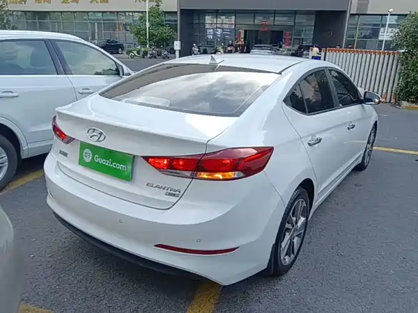 Hyundai Celesta 2018