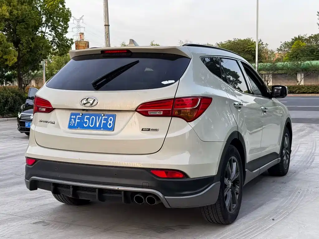 Hyundai Santa Fe 2014 — фото 9