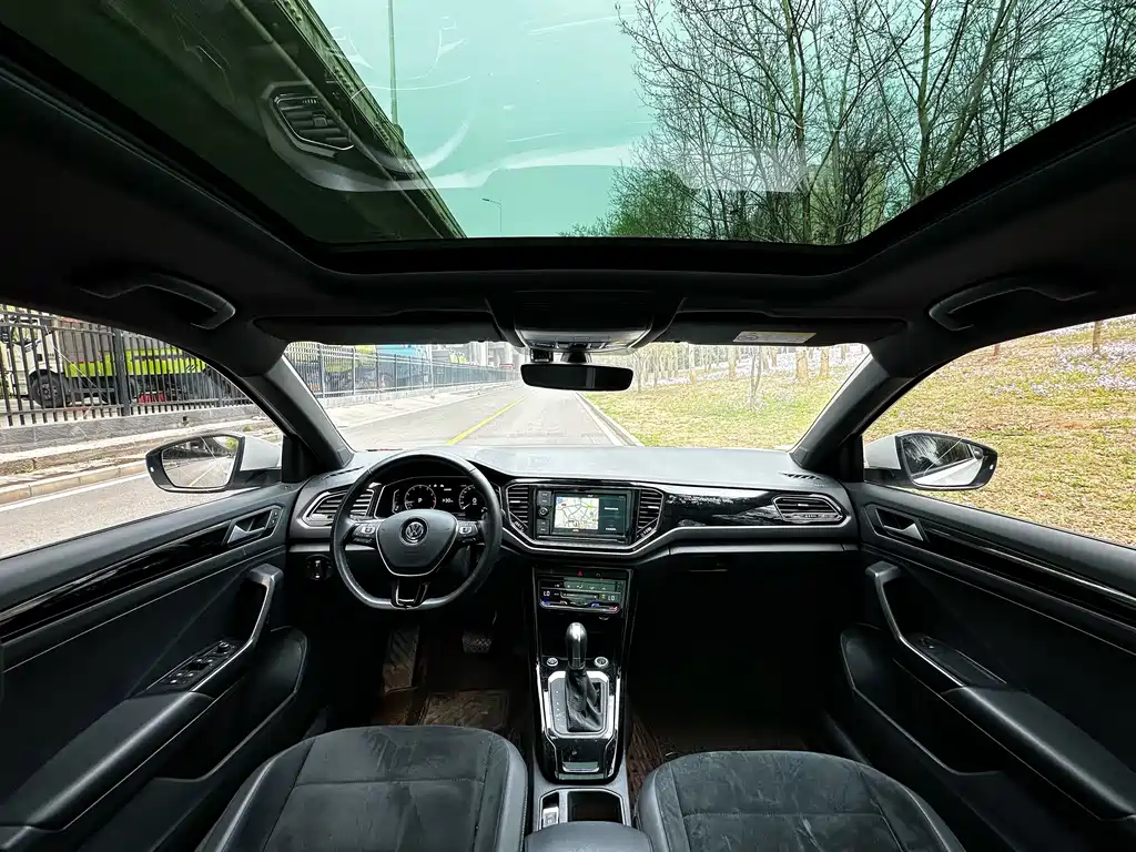 Volkswagen T-Roc 2020 — фото 18