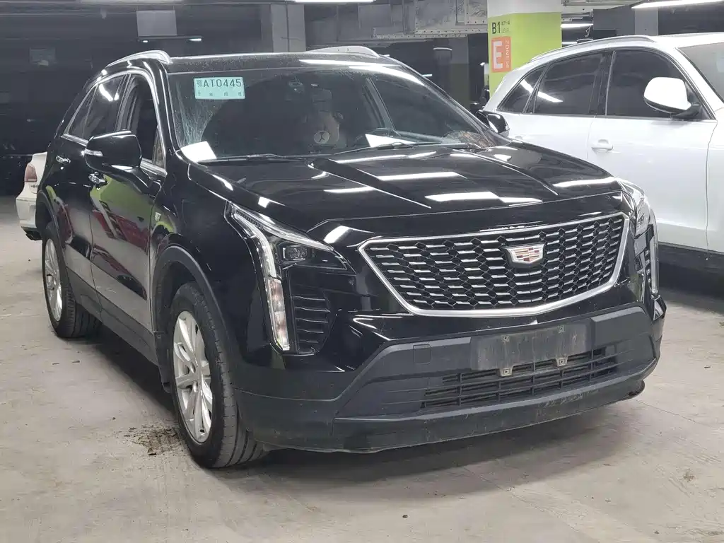 Cadillac XT4 2023 — фото 3