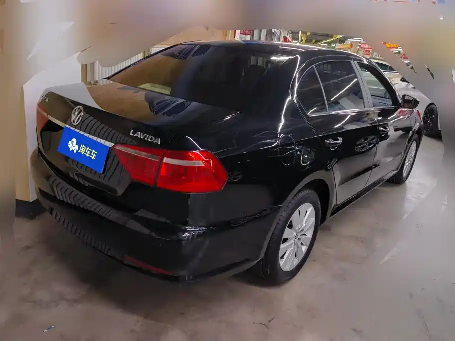 Volkswagen Lavida 2014