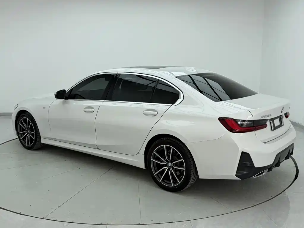 BMW 3 Series 2023