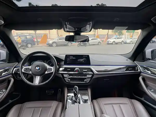BMW 5 Series 2020