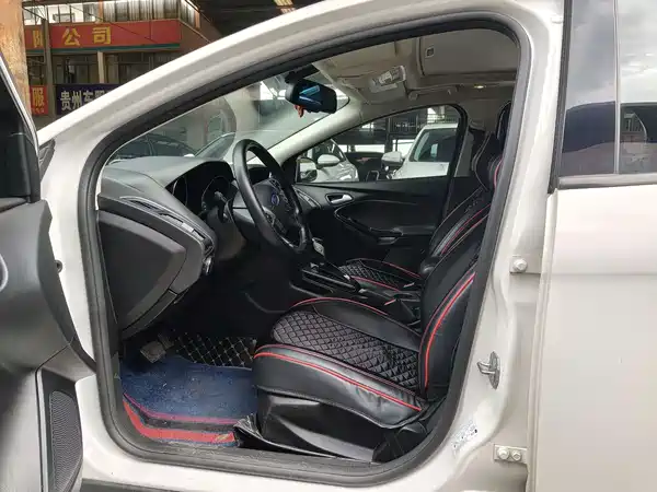 Ford Focus 2015